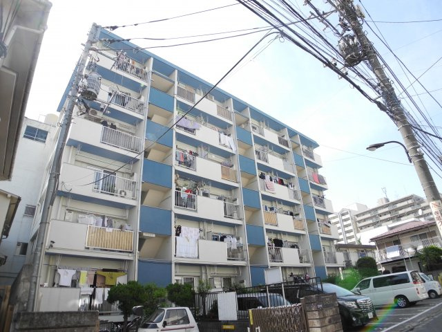 大久保ローヤルコーポの外観