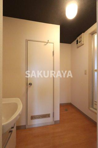 ラフォーレ福居2の洗面所|2025年9月撮影。