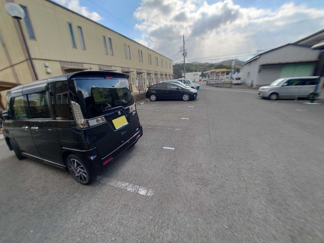 【駐車場】 | ル・フィオーレ　B棟