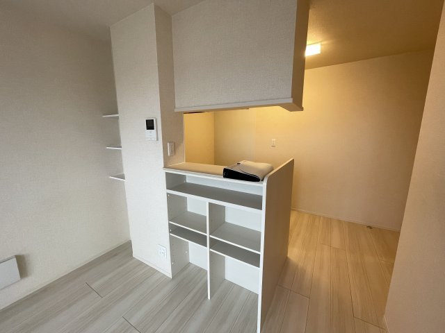 セレブレイト本城の内装|カウンターキッチン