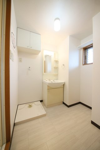 パル平和の洗面所