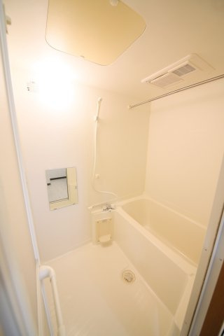 パル平和の浴室