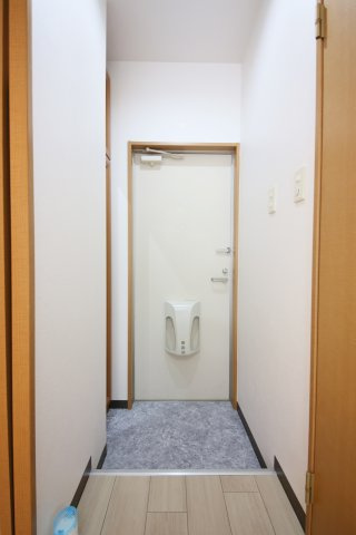 パル平和の玄関