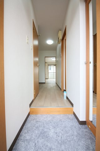 パル平和の内装