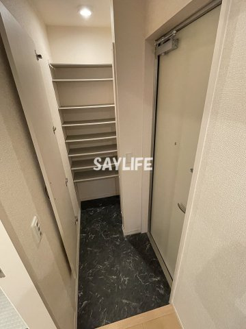 モメント　ブリーシュフルの玄関