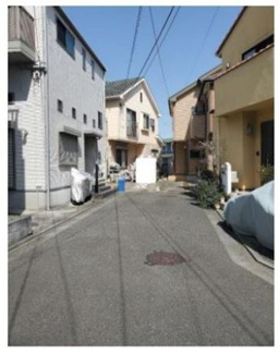 【前面道路含む現地写真】