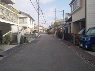 【前面道路含む現地写真】