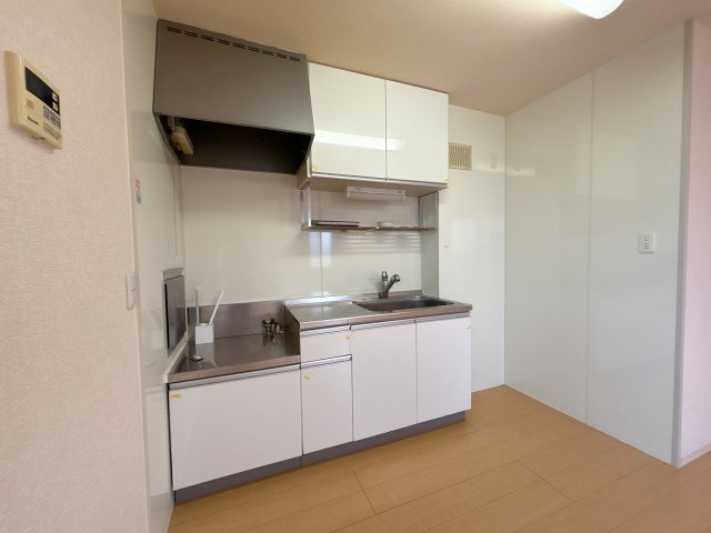 ファミール森西Aのキッチン