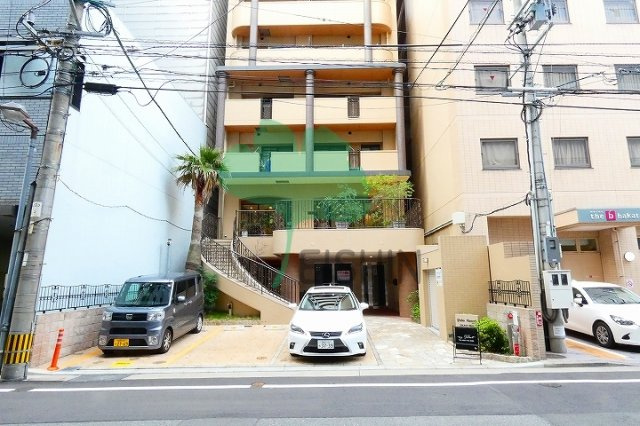パームリゾート博多の駐車場
