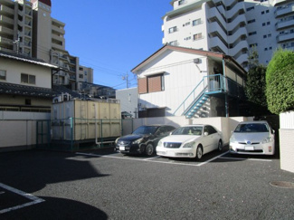 【駐車場】