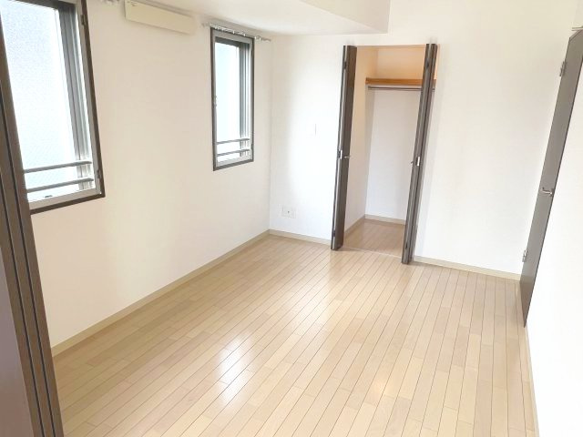 【寝室】 | L’ｓステューディオ岡本