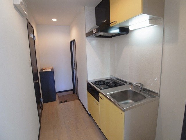 金太郎ヒルズ１８のキッチン|システムキッチンン（ガス２口）