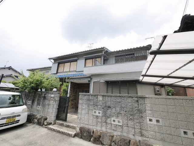 西大寺新町戸建の外観