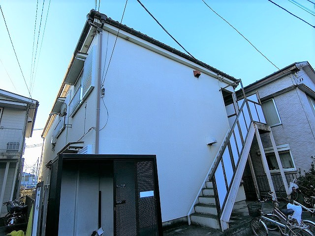 シャルムスズキVの外観