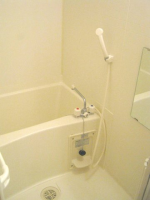 【浴室】 | オレンジヒルズＪ1 | 日々の暮らしに欠かせないお風呂です