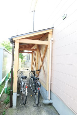 【その他共用部分】 | ハイツシャロット | 駐輪所です
