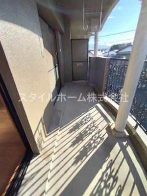 【バルコニー】 | イーストパレス