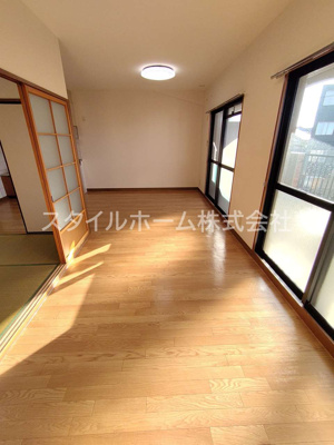 【居間・リビング】 | イーストパレス