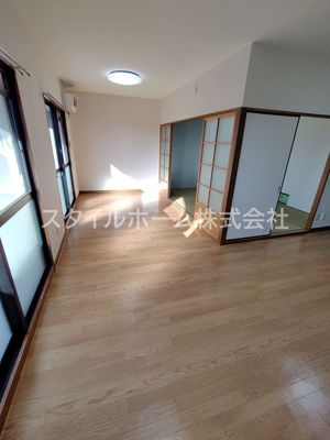 【居間・リビング】 | イーストパレス