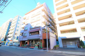 【外観】 | 便利な「元町・中華街」駅から徒歩5分の好立地に建つマンション外観です！石川町駅、関内駅も利用可能です！