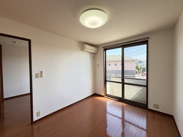 エポック・ヴィラ　B棟の洋室