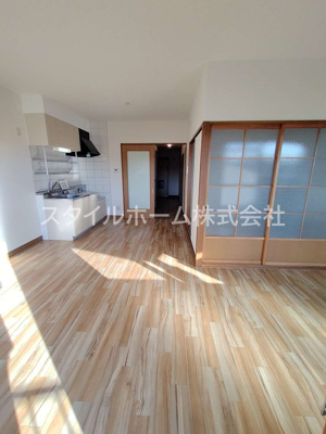 【居間・リビング】 | イーストパレス