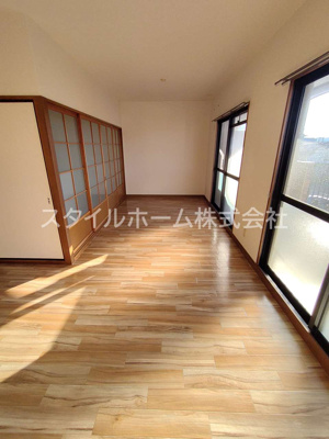 【居間・リビング】 | イーストパレス