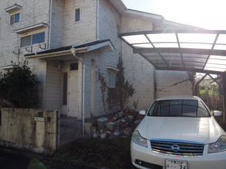 【駐車場】 | 普通車１台、軽自動車１台駐車可能