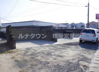 【駐車場】
