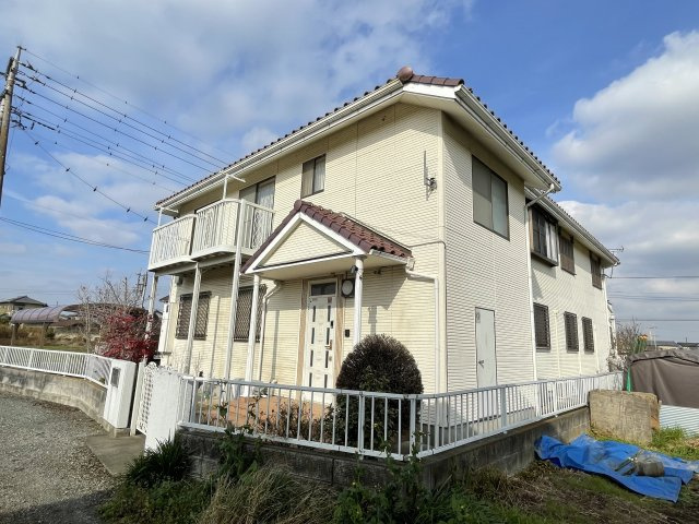 藤岡市上戸塚　中古一戸建ての前面道路含む現地写真|前面道路含む現地写真です