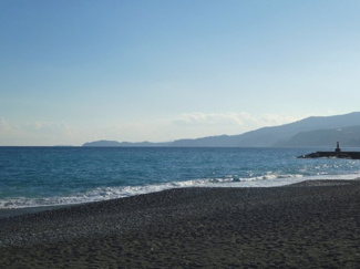 【周辺】 | 御幸の浜まで徒歩2分。初日の出など愉しめます。