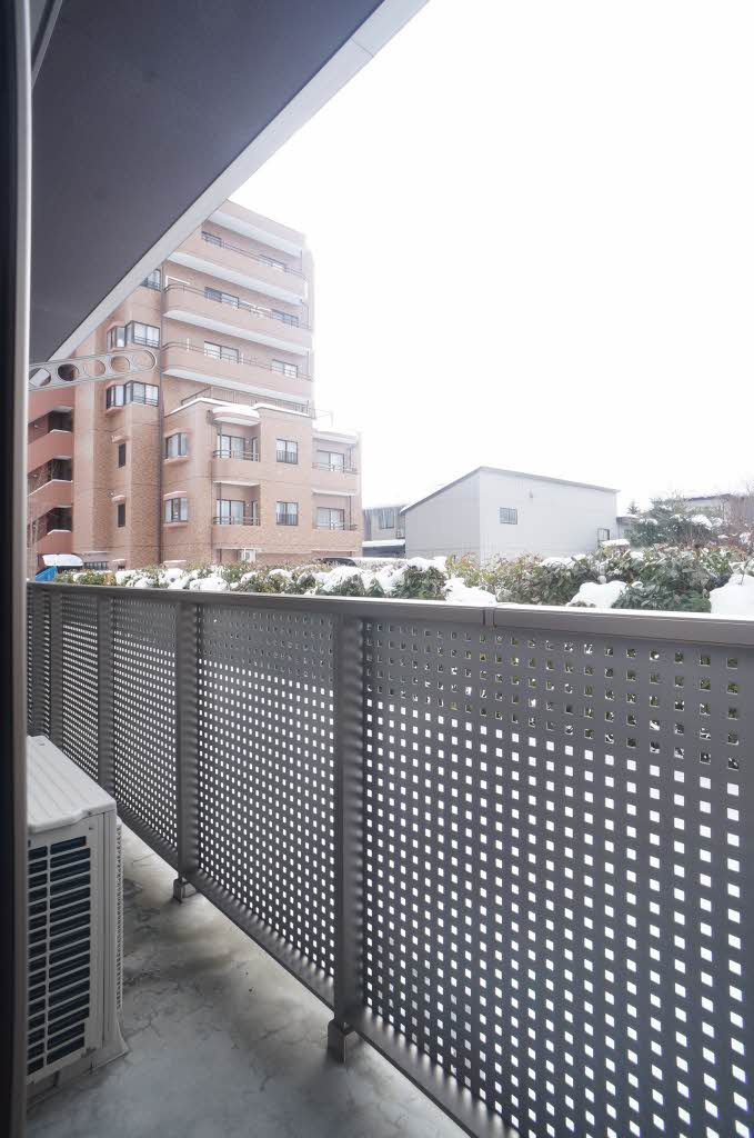 フォーブール馬場町のバルコニー