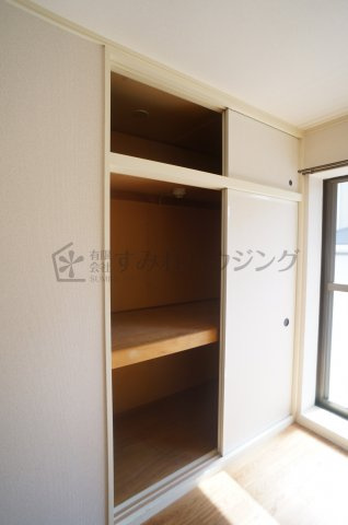 サンハイツ実穂の収納|参考、同建物・反転間取りの号室