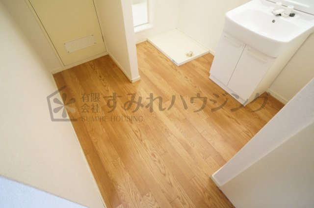 サンハイツ実穂の洗面所|参考、同建物・反転間取りの号室