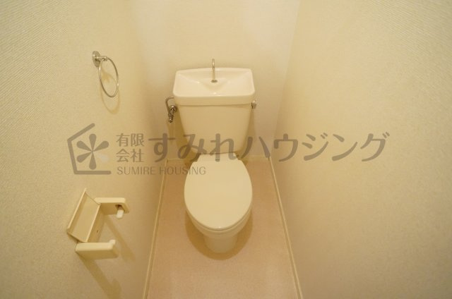 サンハイツ実穂のトイレ|参考、同建物・反転間取りの号室