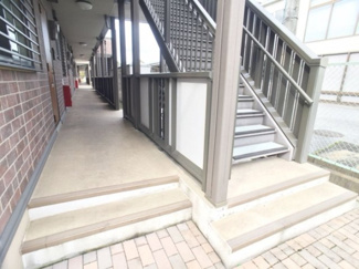 【エントランス】 | エスポワール川田Ａ