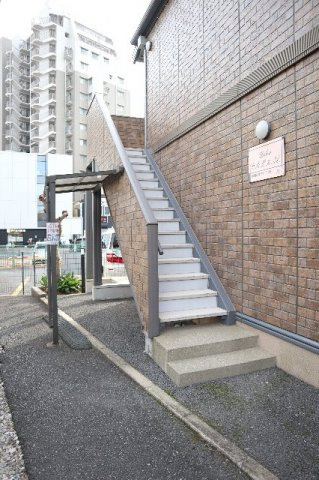 【エントランス】 | ドルチェA | 建物の入り口です