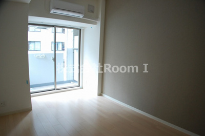 【洋室】 | プランドール大手前レジデンス | 落ち着いた色調の洋室です