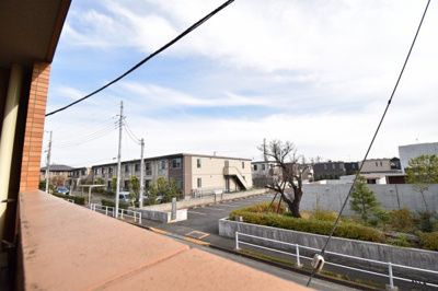 【展望】 | ダイアパレス立川幸町 | 武蔵野の緑を存分に楽しめるのは、低層住宅地域ならではの眺望。夜は星空を見ながらご家族で語り合いを…