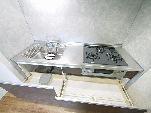 メゾンソワニエＢ棟の内装|明るい色調の室内です