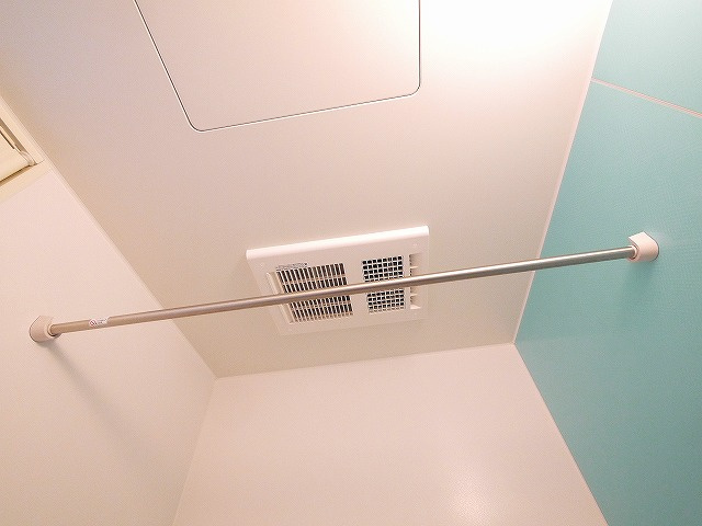 メゾンソワニエＢ棟の居間・リビング|ゆったりとした居間です