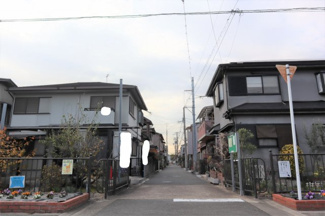 【前面道路含む現地写真】