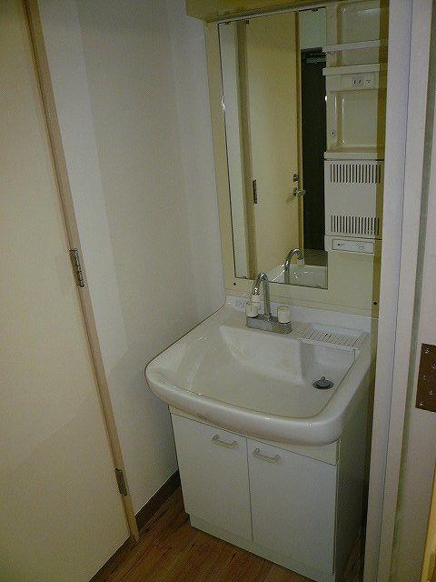 エイシン山王ビルの洗面所