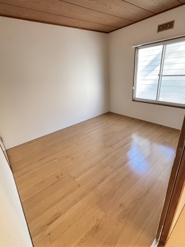 コーポあすなろの洋室