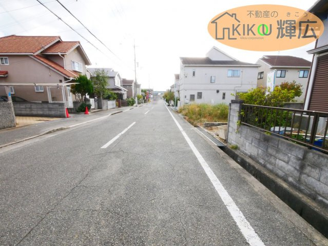 【周辺】 | 明石市大久保町谷八木　土地 | 閑静な住宅街です。