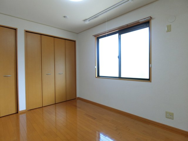 ブラゾーネ　B棟の洋室