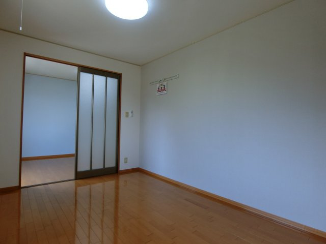 ブラゾーネ　B棟の洋室