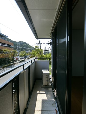 ブラゾーネ　B棟のバルコニー