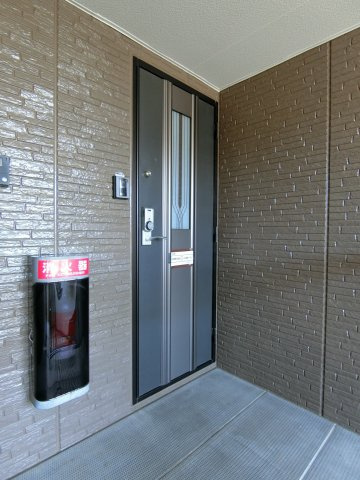 ブラゾーネ　B棟の玄関