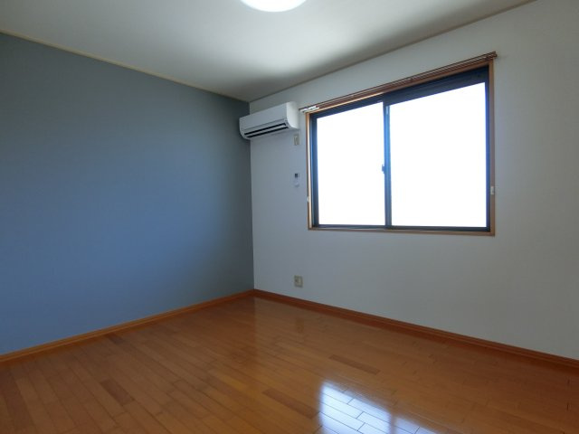 ブラゾーネ　B棟の洋室